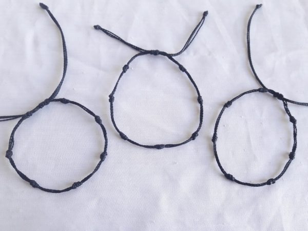 3 Pulsera 7 Nudos. Hilo Negro Macramé. Protección. Regulable - Imagen 2