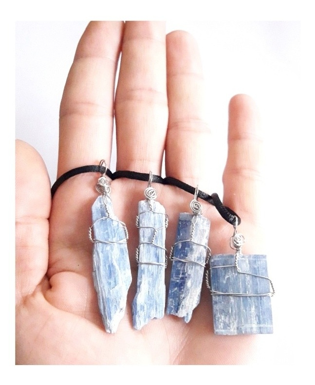 Cianita Azul Piedra Natural. Collar De Acero, Regulable. - Imagen 3